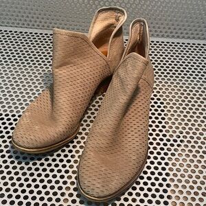 Lucky Brand Tan Boots